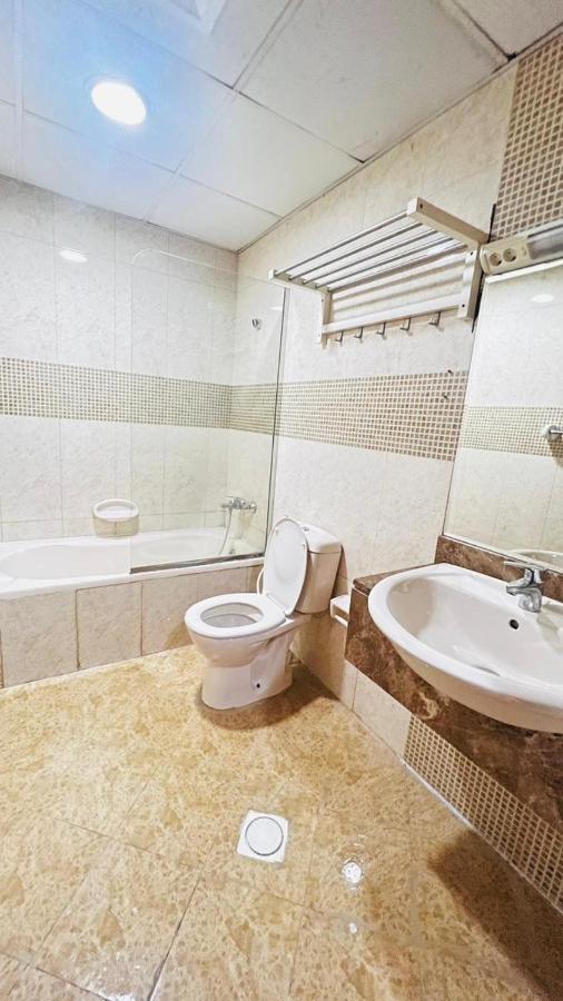 Traveller Partition Room In Al Barsha 1 Near Metro Dubai Exterior foto