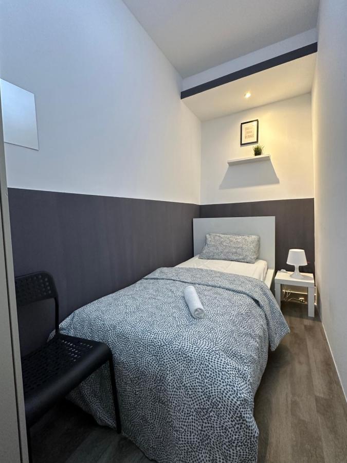 Traveller Partition Room In Al Barsha 1 Near Metro Dubai Exterior foto